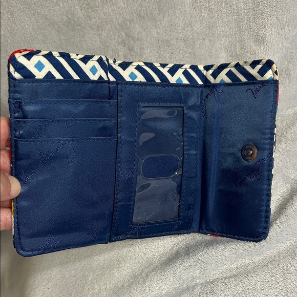 VERA BRADLEY Retired Pattern “Summer Cottage” Kisslock Wallet - Picture 4 of 6